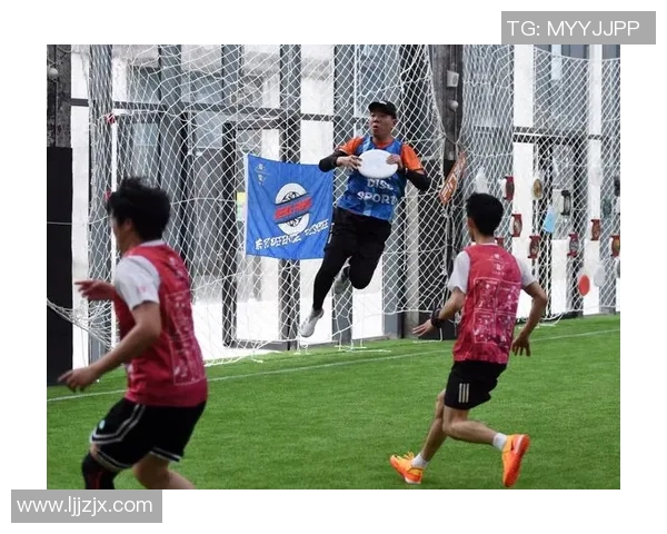 西安飞盘队整体压制战术解析与比赛表现评估